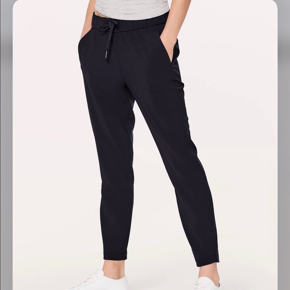 Lululemon On The Fly Mid-rise Pants 27" Travelwoven Pants